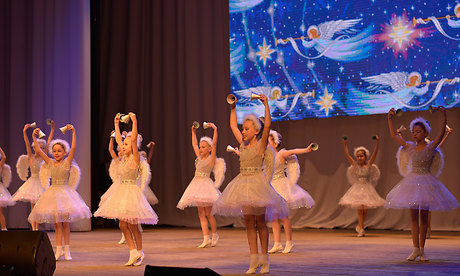 Рождественский праздник «Давайте верить в чудеса» прошел в Брянске