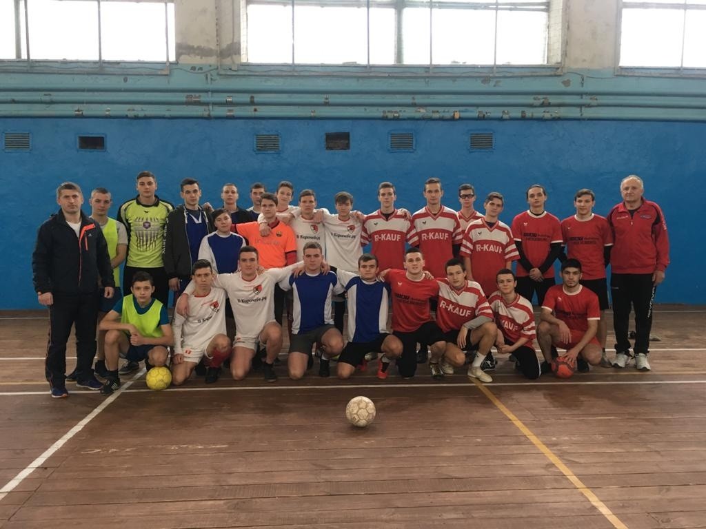 4 января состоялось новогоднее Первенство по мини — футболу среди школ Карачевского  района