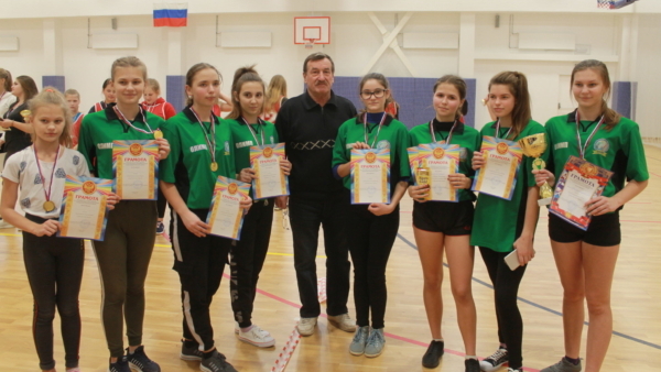 В брянских Клинцах прошли соревнования по мини-лапте