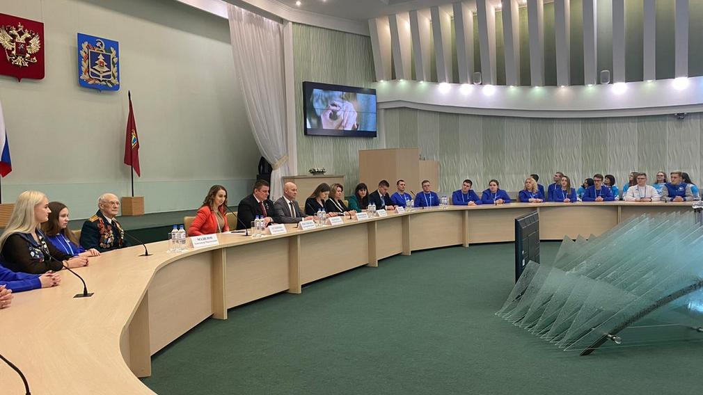 В Брянске остолось открытие Всероссийского форума-практикума «Волонтеры Победы»