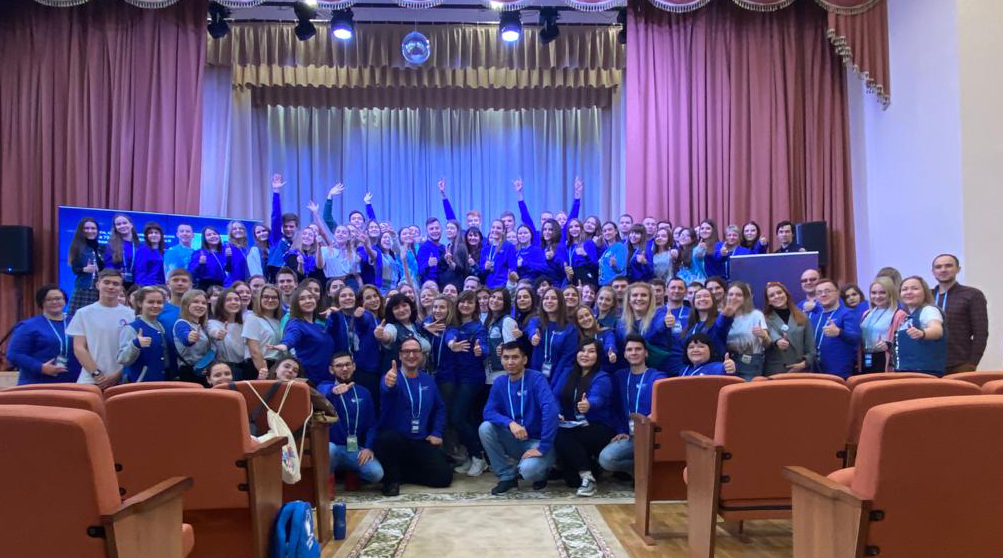 Брянские волонтеры провели «Диалог на равных» с  Ольгой Амельченковой