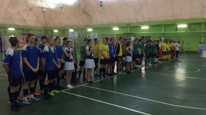 В Стародубе открыли второй день турнира по мини-футболу на Кубок губернатора