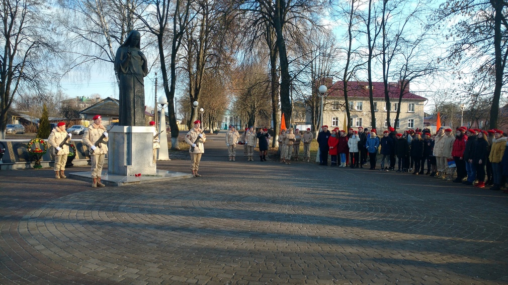 Николай Валуев стал почетным гостем на первом фестивале ГТО среди юнармейцев Брянского района