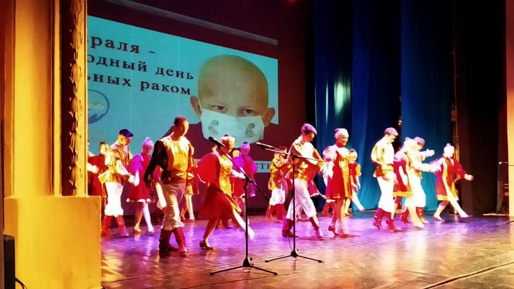 В драмтеатре города Брянска  прошел благотворительный концерт для онкобольных детей