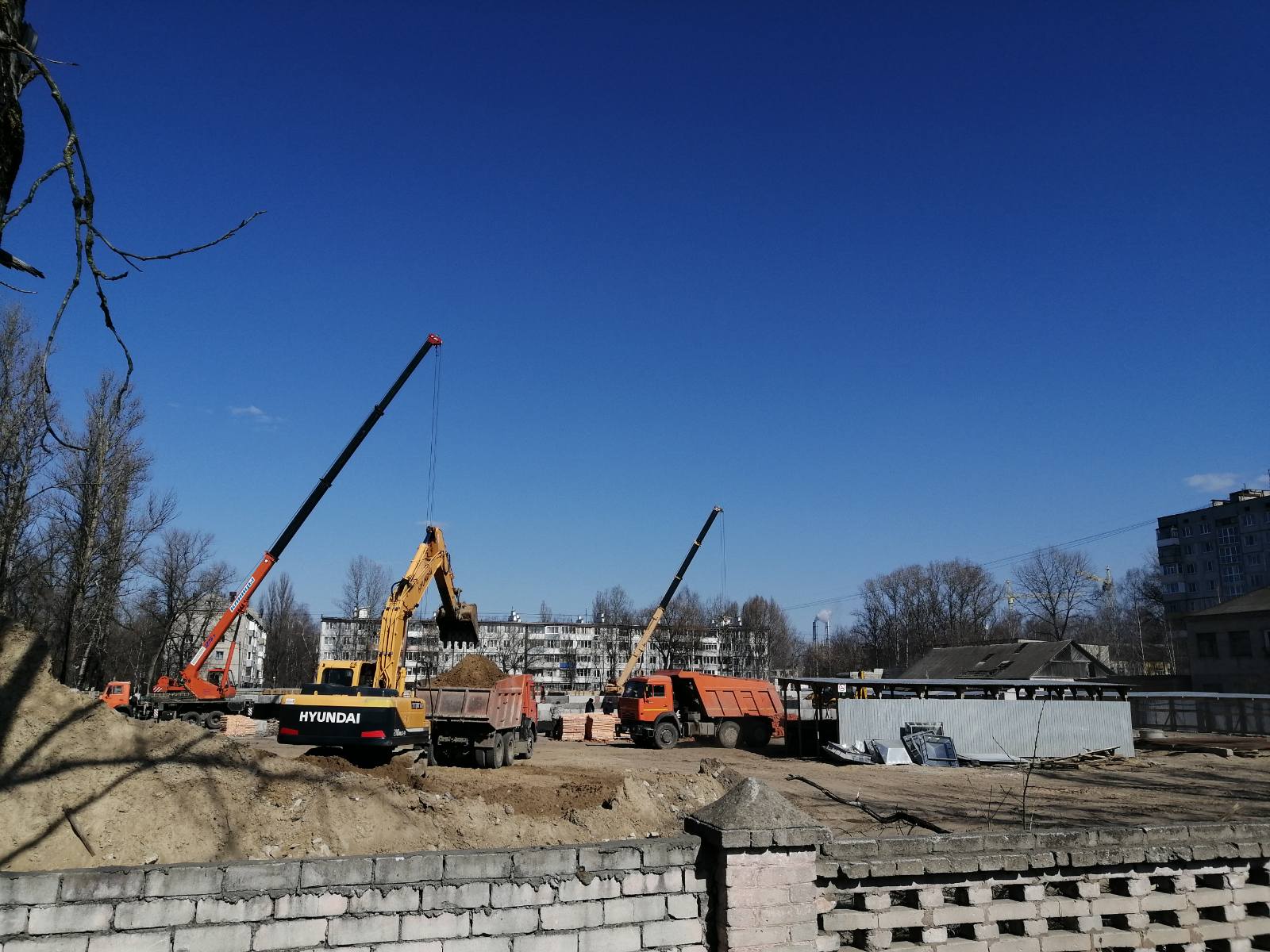 В Брянске обещают построить два спортивных комплекса раньше срока