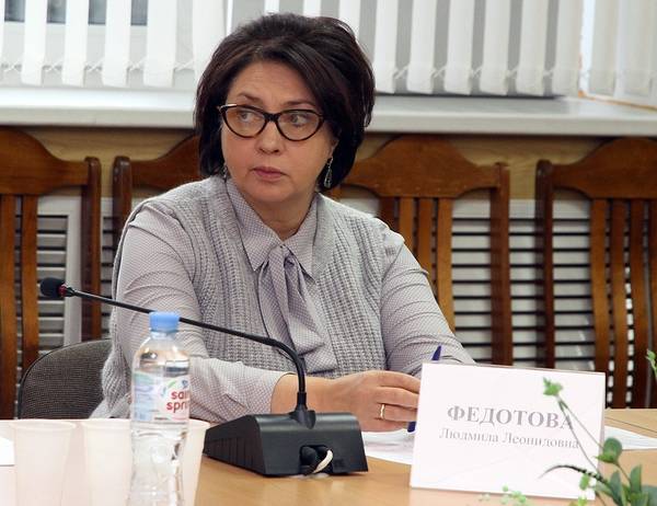 Главврач Брянского кожвендиспансера поддержала изменения в Конституцию