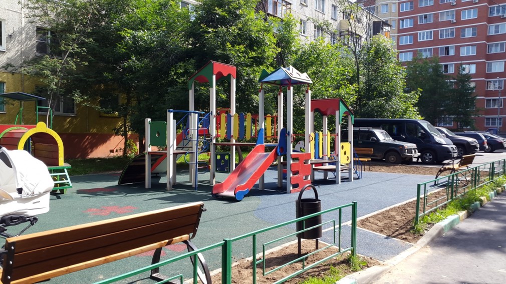 В Клетнянском районе на благоустройство 5-ти дворовых территорий выделено около 4 млн рублей