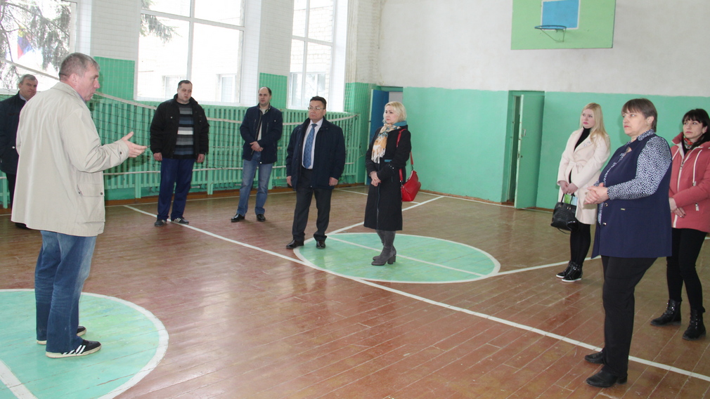 В Брасовском районе в рамках реализации партпроекта «Детский спорт» обновят спортзал