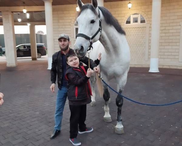 Юный брянец Давид Лощаков путешествует по Чечне