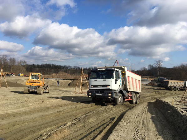 В Брянске продолжается строительство дороги между Фокинским и Володарским районами