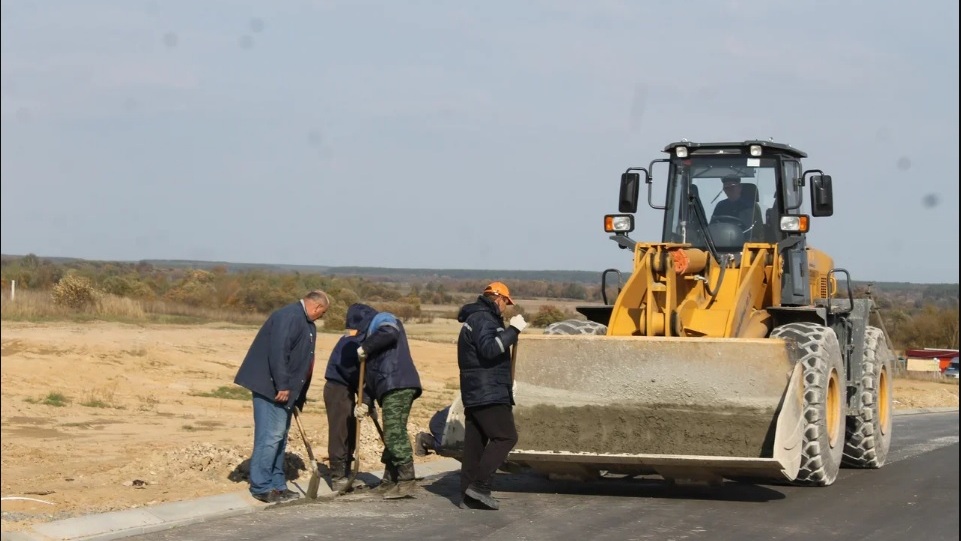 Более 10 улиц Погарского района Брянской области ждет ремонт дорог  