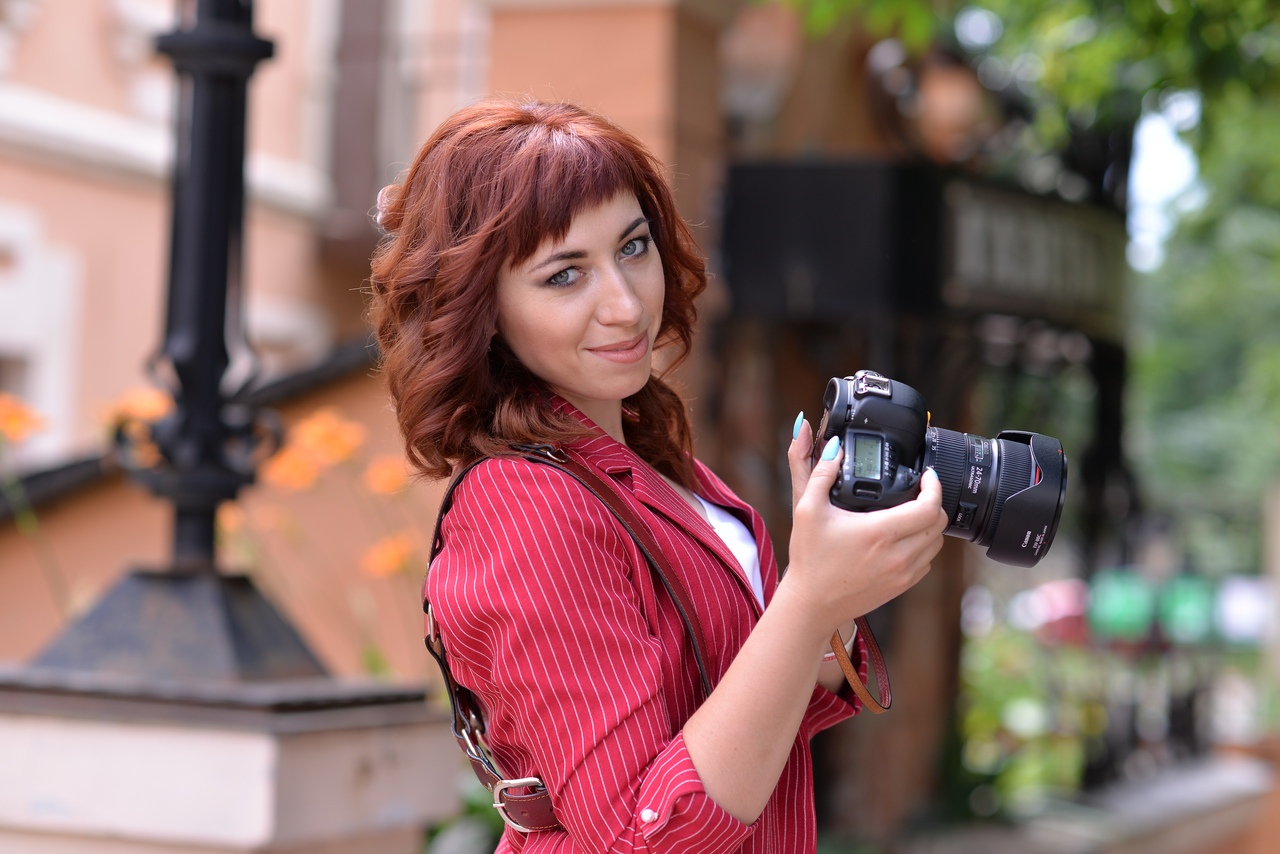 Себя она создавала сама…