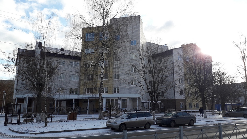 В Фокинском районе Брянска завершается строительство детской поликлиники