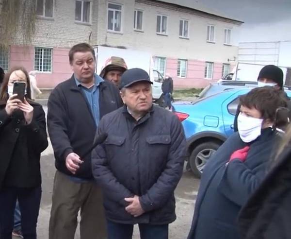 Не все брянские журналисты соблюдают предписанные Роспотребнадзором меры безопасности в условиях пандемии