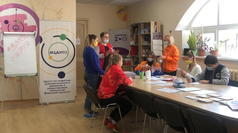 Неравнодушные люди Брянщины оказывают благотворительность старикам в период пандемии