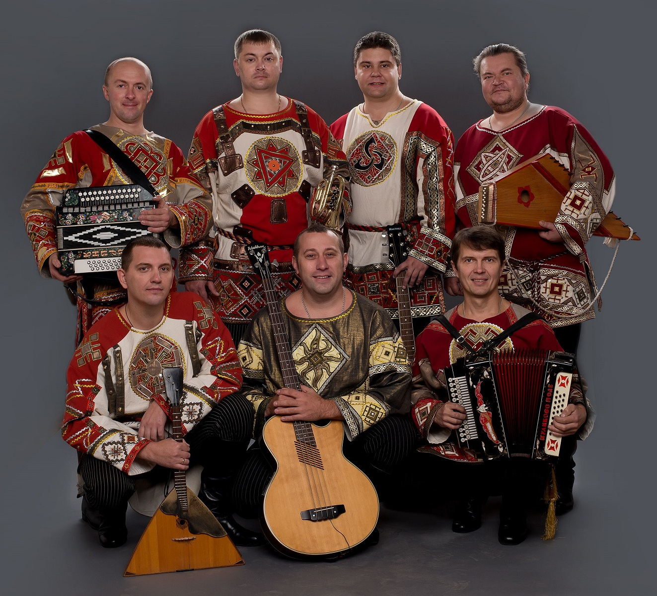 Накануне Дня Победы в прямом эфире «Брянской Губернии» выступит ансамбль «Ватага»