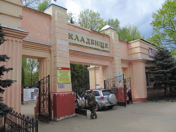 Посещения брянских кладбищ ограничили из-за коронавируса