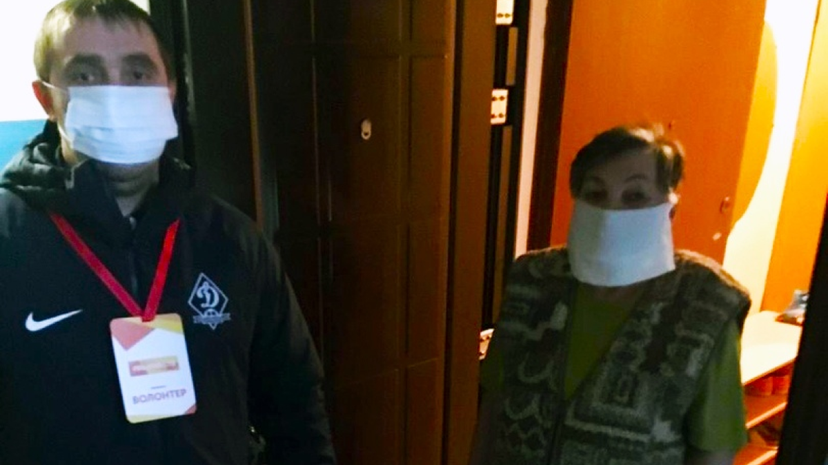 Динамовцы помогают брянским пенсионерам