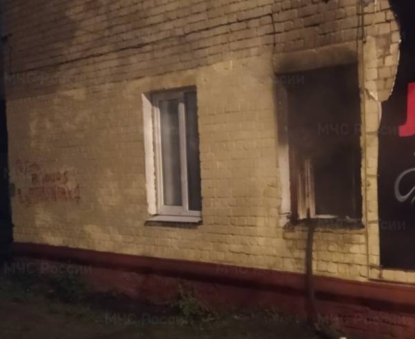 Сгорела квартира в Брянске на Станке Димитрова: есть пострадавший