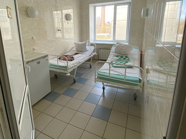 Медики Брянской областной больницы вылечили от коронавируса 11 человек