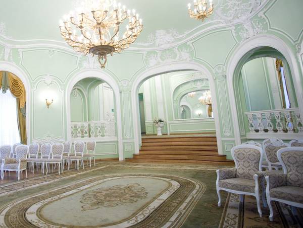 В Брянске из-за угрозы коронавируса до 1 июня приостановлен процесс регистрации