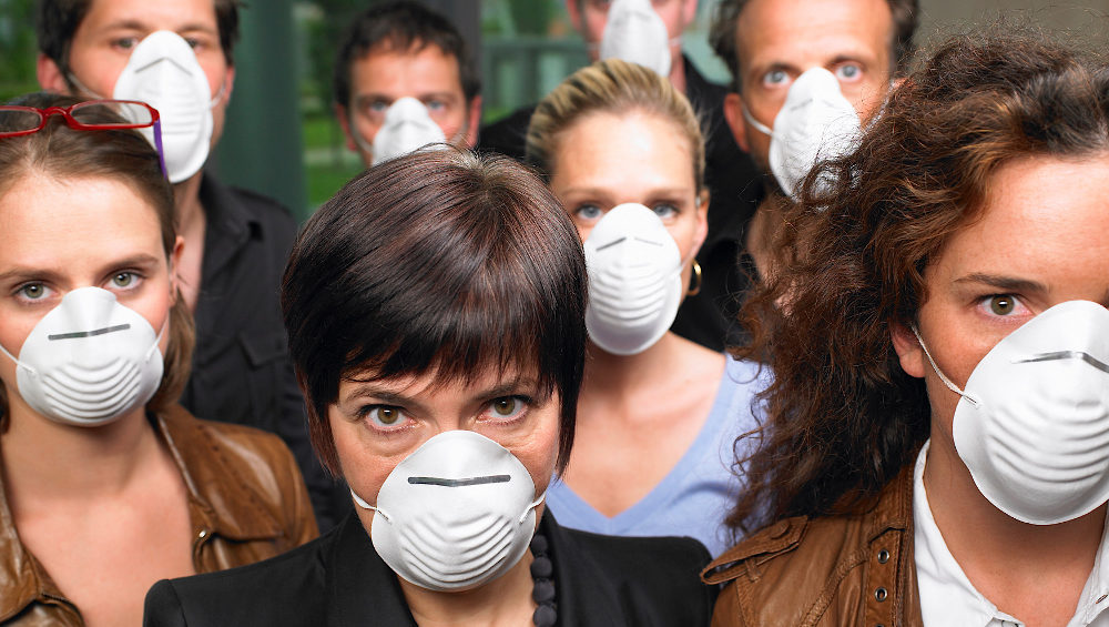 Предприятия Брянщины начнут изготавливать по 15 тысяч масок в день