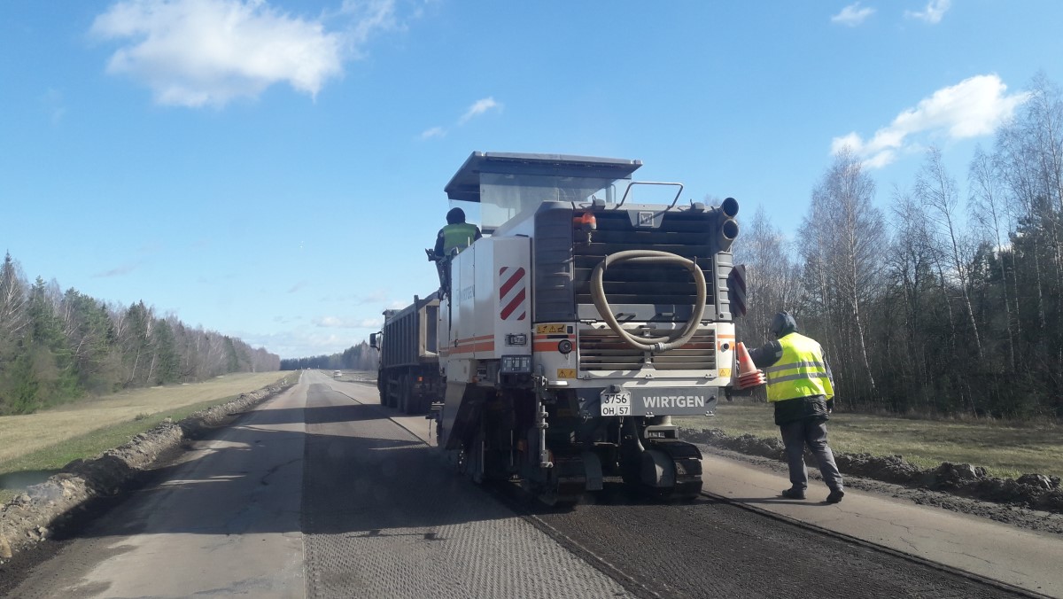 В Трубчевском районе  Брянской области идет дорожное строительство