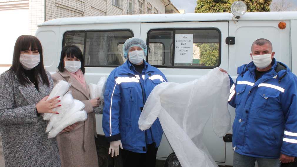 250 костюмов защиты получили стародубские полицейские и медики