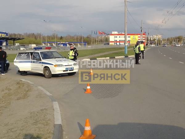 В Брянске полиция устроила облаву возле «Метро»