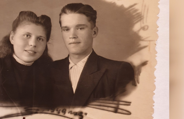 Брянских ветеранов поздравили с 70-летем совместной жизни