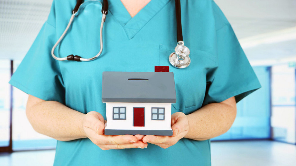 В брянском Стародубе строят дом для врачей