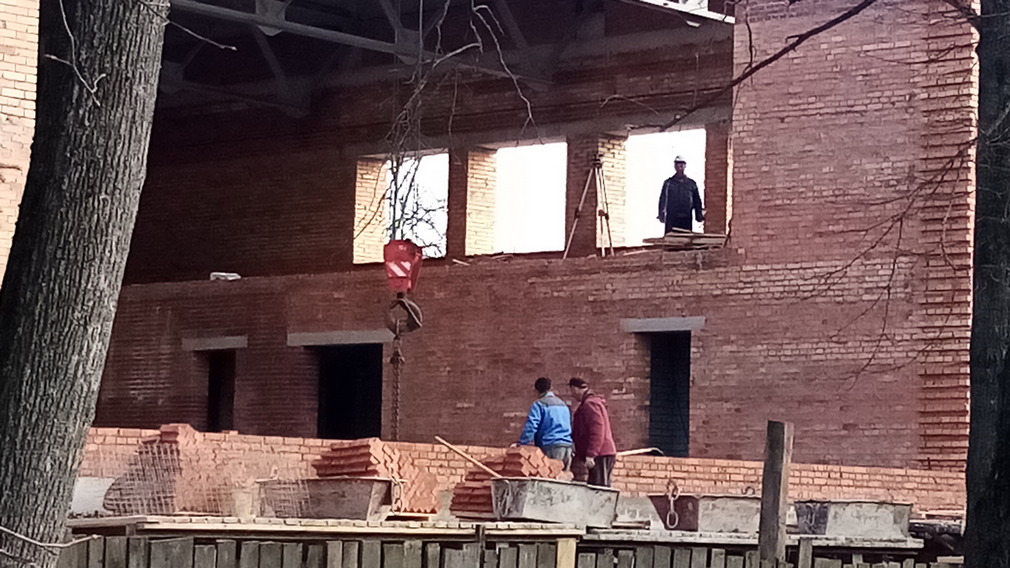 В г. Жуковка Брянской области строится спортивный центр