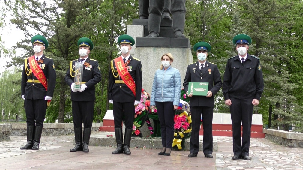   Брянские пограничники приняли  эстафету Победы