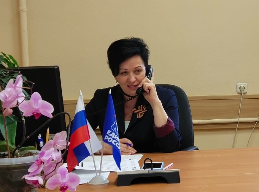 Депутаты госдумы в рамках к акции «Звонок ветеранам» поздравили брянских земляков