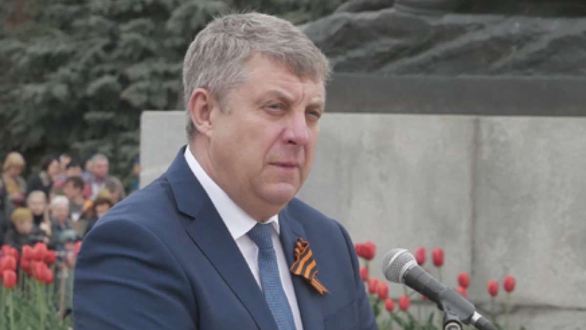 Поздравил брянцев с 75-летием Великой Победы губернатор Александр Богомаз