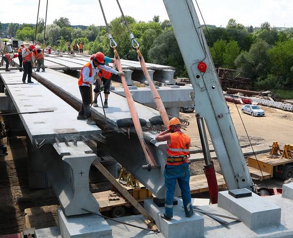 В Брянске обещают 20 августа открыть движение на Литейном мосту
