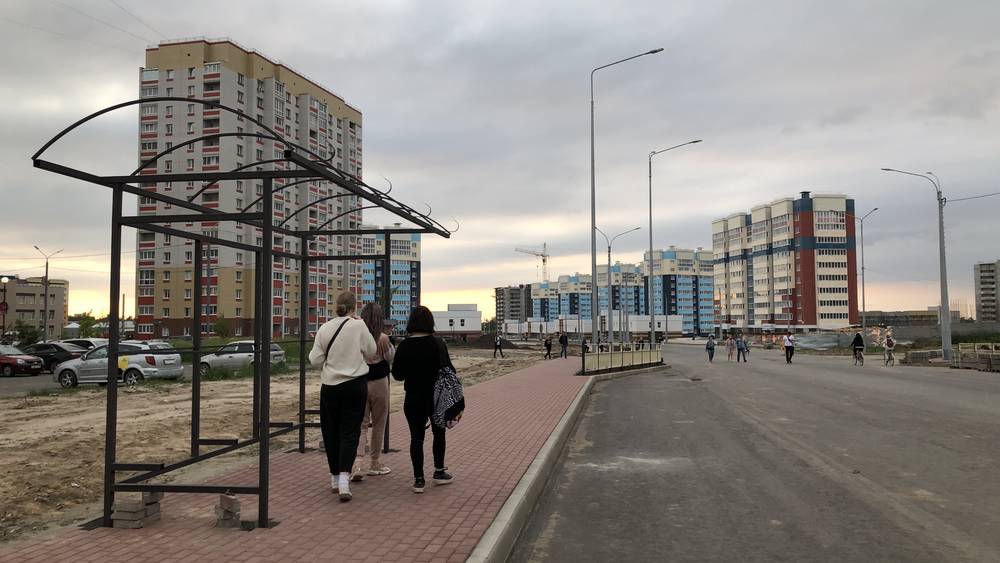 В Брянске на Советской улице соорудили конструкции под новые остановки