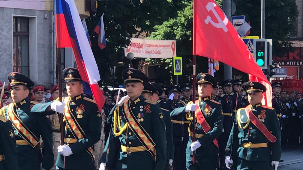 Торжественный марш Великой Победы в Брянске прошел