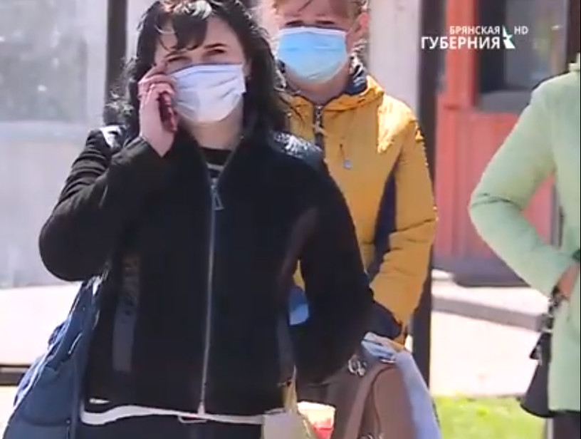 Роспотребнадзор напомнил брянцам о действии масочно-перчаточного режима