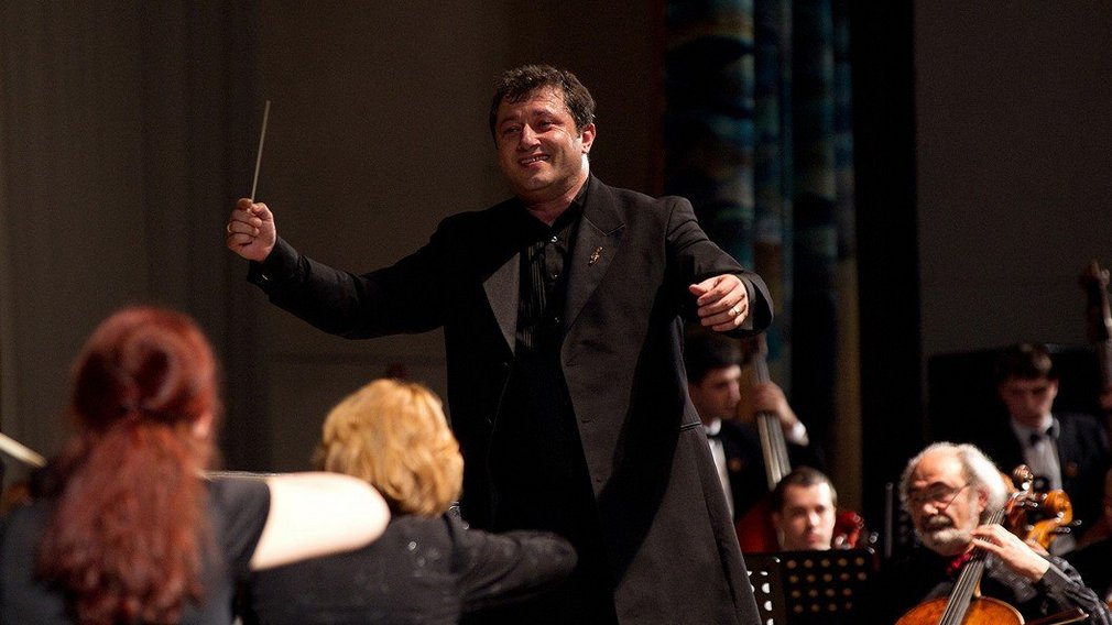 Дирижер Губернаторского симфонического оркестра благодарен брянским врачам