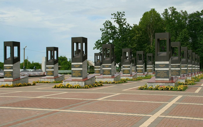 В брянском мемориальном комплексе Хацунь прошла заупокойная служба