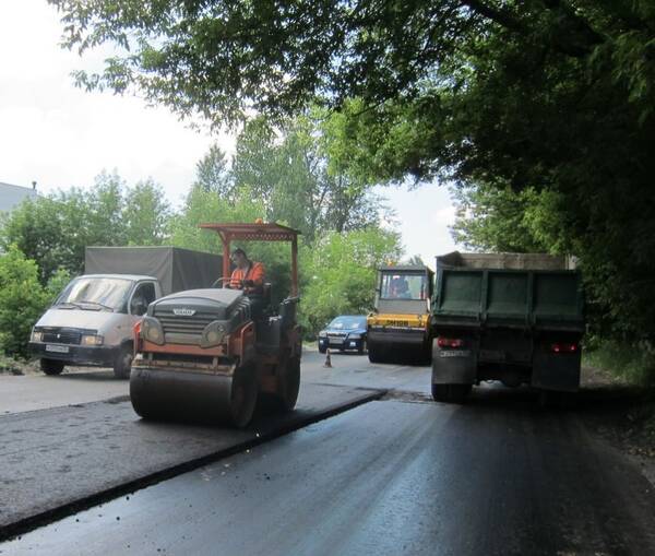 В Бежице на улице Сталелитейной продолжается капремонт