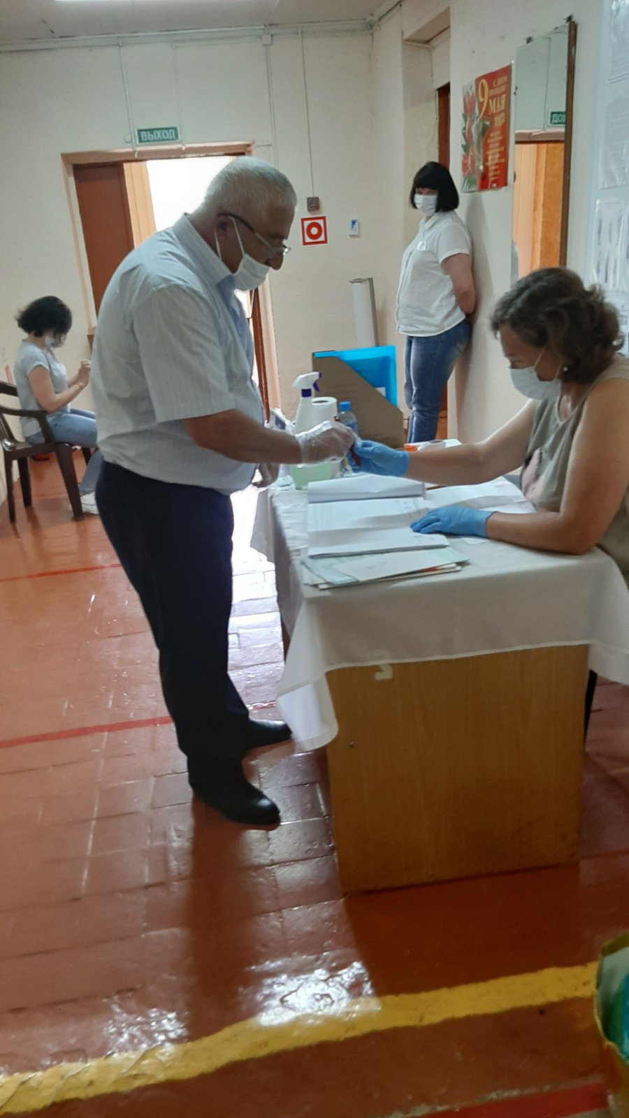 Свой голос пришел отдать 1 июля глава крестьянского хозяйства Камалутдин Байбашевич Байбашев