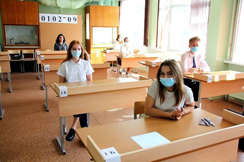 ЕГЭ по математике будут сдавать более 3 тысяч выпускников Брянщины