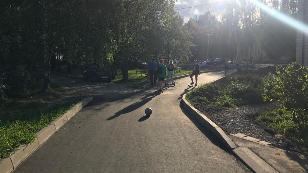 В районных центрах Брянщины благоустраивают общественные и дворовые территории