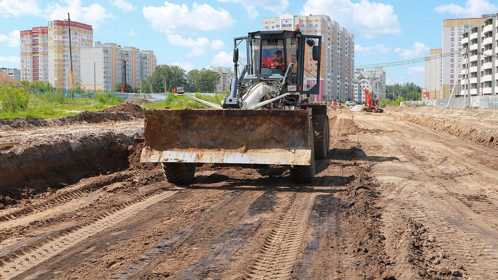 Строительство дороги по ул. Горбатова в Брянске продолжается