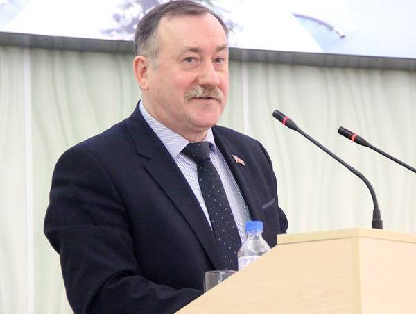 Брянские кандидаты в губернаторы  региона используют заседание облдумы