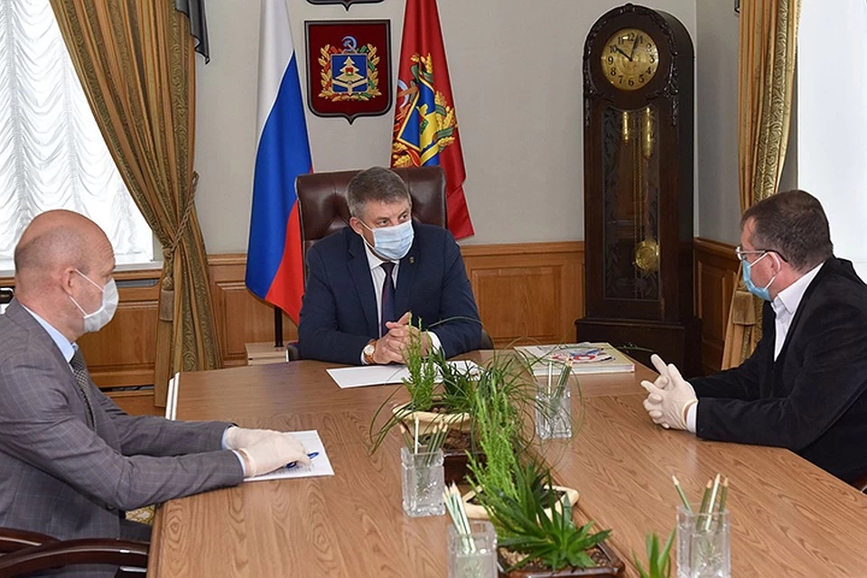 С  губернатором Александром Богомазом встретился издатель брянской «Комсомольской правды»