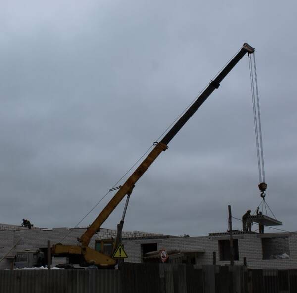 24-квартирный  дом для детей-сирот строят в брянской Суземке