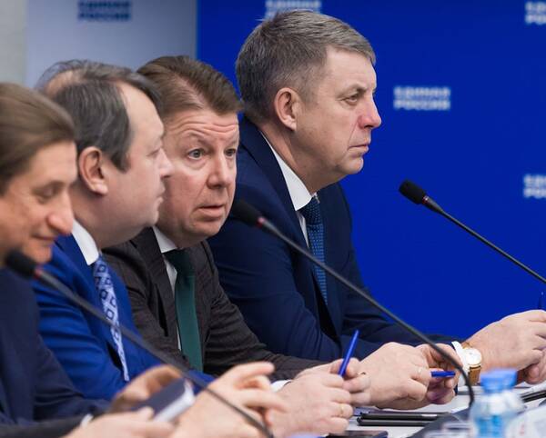 В топ-20 губернаторов с наивысшей репутацией  вошел губернатор Брянской области А.В.Богомаз